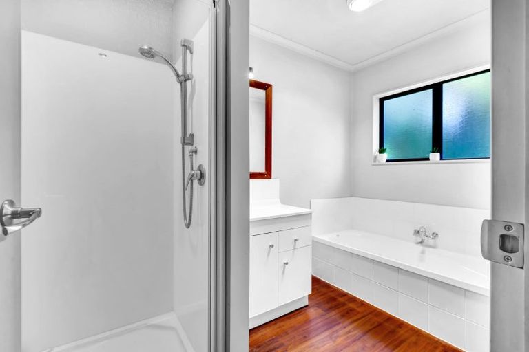 Photo of property in 10a Kororako Grove, Whalers Gate, New Plymouth, 4310