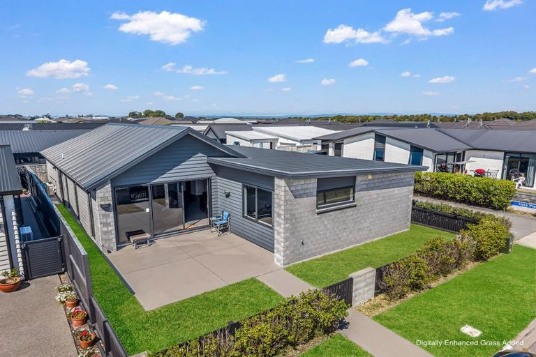 Photo of property in 1 Harp Place, Papamoa, 3118
