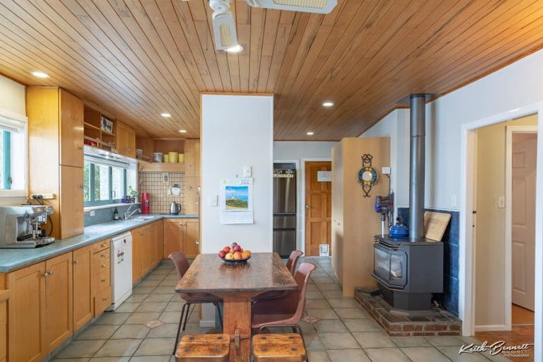 Photo of property in 46 Dowling Grove, Silverstream, Upper Hutt, 5019