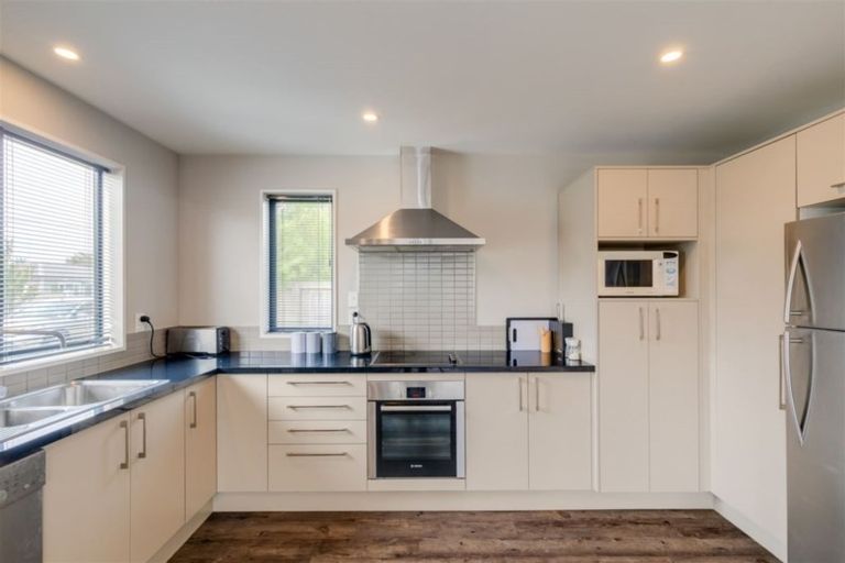 Photo of property in 1/72 Purchas Street, St Albans, Christchurch, 8014