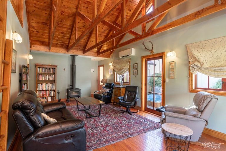 Photo of property in 270a Parkes Line Road, Maymorn, Upper Hutt, 5018