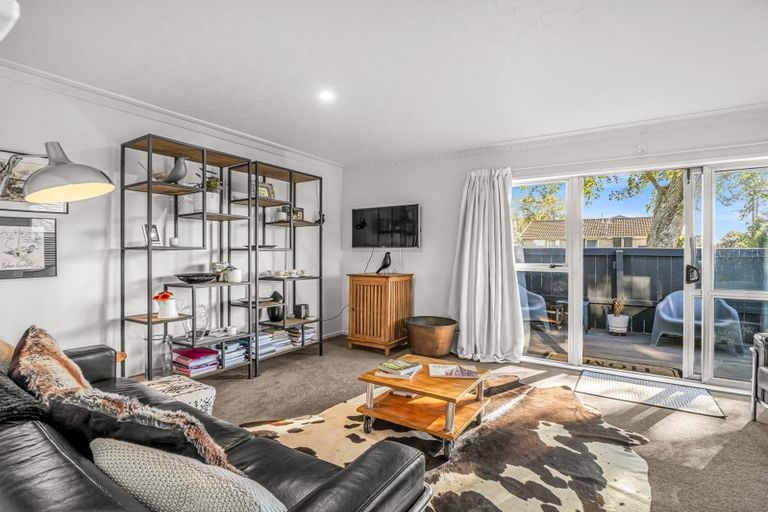 Photo of property in 1/649 Main North Road, Belfast, Christchurch, 8051
