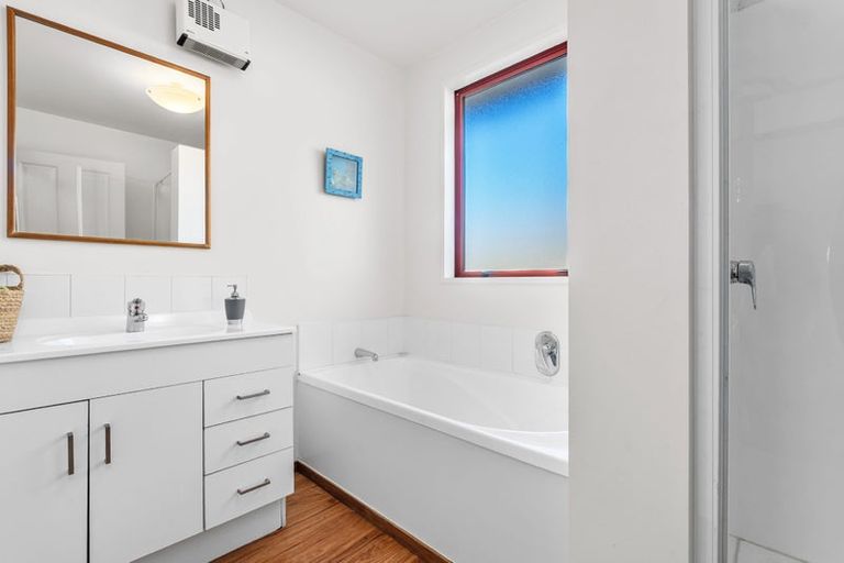 Photo of property in 11b Little Oak Common, Wanaka, 9305