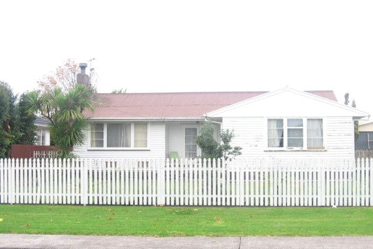 Photo of property in 11 Pembroke Street, Papatoetoe, Auckland, 2025