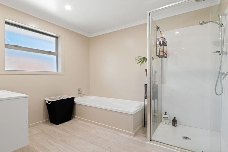 Photo of property in 23 Mallard Drive, Waihola, Outram, 9073