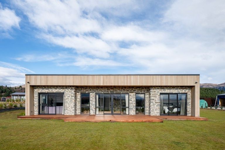 Photo of property in 9 Jackson Rise, Luggate, Wanaka, 9383