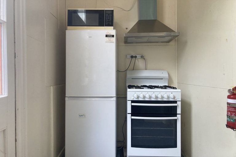 Photo of property in 68 Thompson Street, Mount Cook, Wellington, 6011