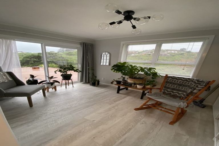 Photo of property in 68 Mark Avenue, Paparangi, Wellington, 6037