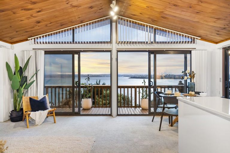 Photo of property in 42 Brigantine Drive, Beach Haven, Auckland, 0626