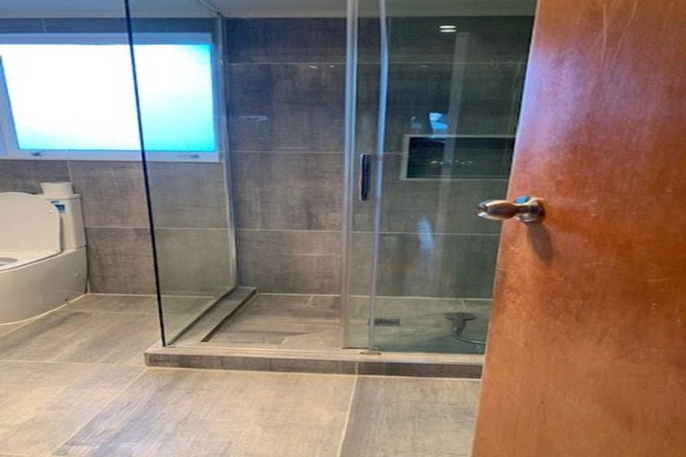 Photo of property in 16 Glenside Avenue, Pakuranga, Auckland, 2010