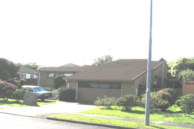 Photo of property in 12 Currell Way, Somerville, Auckland, 2014