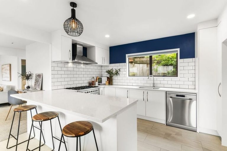 Photo of property in 2/49 Mozeley Avenue, Devonport, Auckland, 0624