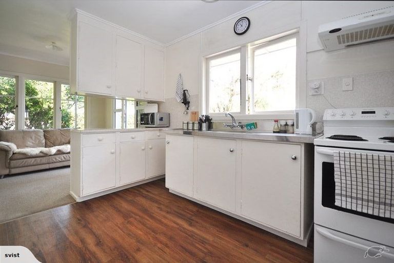 Photo of property in 34 Durham Street, Te Atatu Peninsula, Auckland, 0610