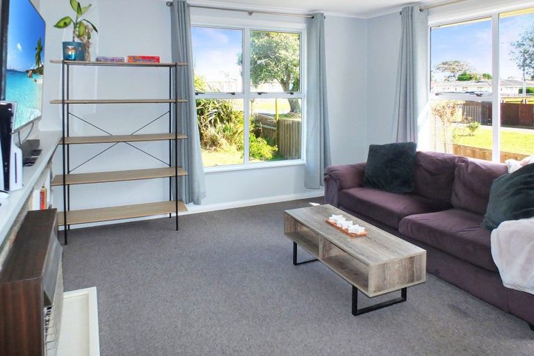 Photo of property in 11 Norbiton Road, Foxton, 4814