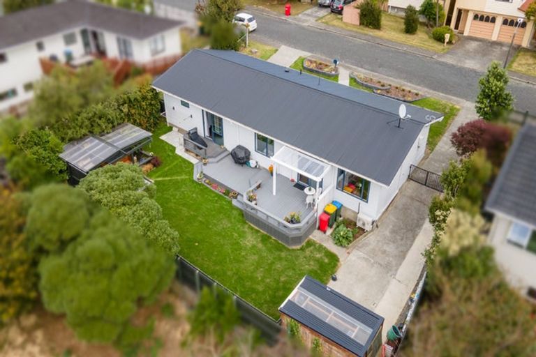Photo of property in 4 Langwell Place, Papakowhai, Porirua, 5024