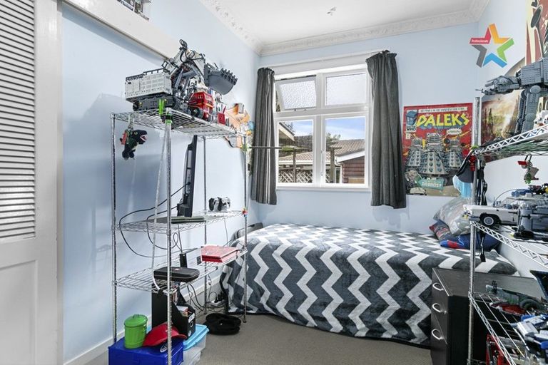 Photo of property in 85 Cambridge Terrace, Waterloo, Lower Hutt, 5011