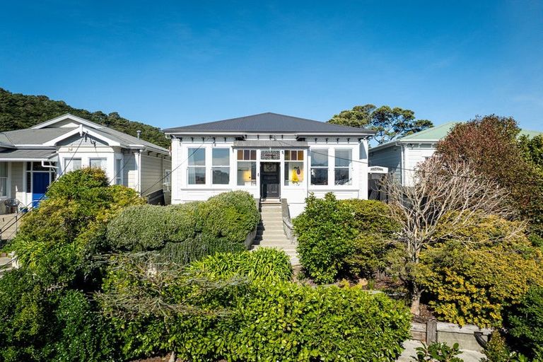 Photo of property in 18 Lawrence Street, Newtown, Wellington, 6021