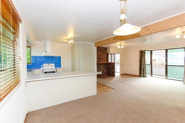 Photo of property in 54 Branch Road, Highlands Park, New Plymouth, 4312
