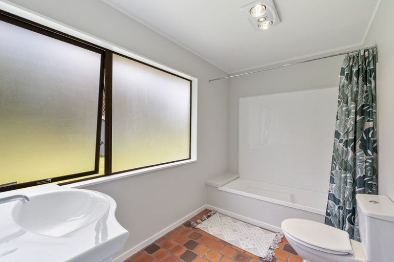 Photo of property in 525 Valley Road, Kaiwaka, 0573