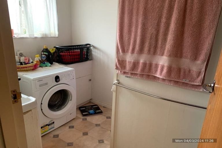 Photo of property in 2/786 Main Street, Roslyn, Palmerston North, 4414