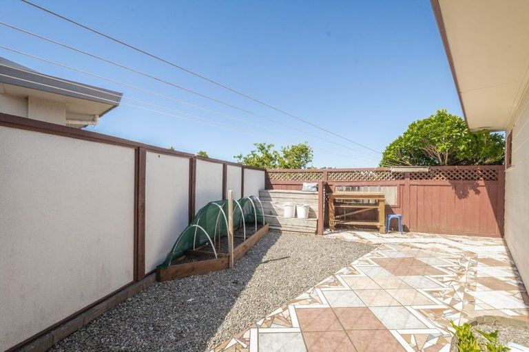 Photo of property in 21 Kentwood Drive, Woodridge, Wellington, 6037