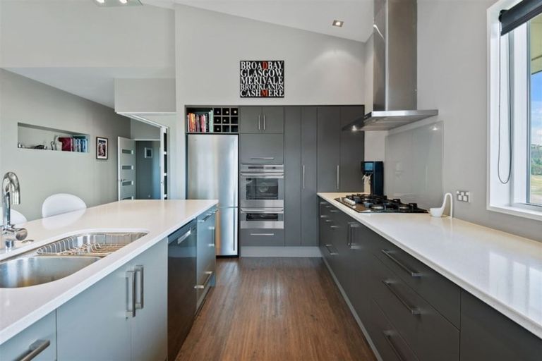 Photo of property in 11 Lucknow Place, Cashmere, Christchurch, 8022