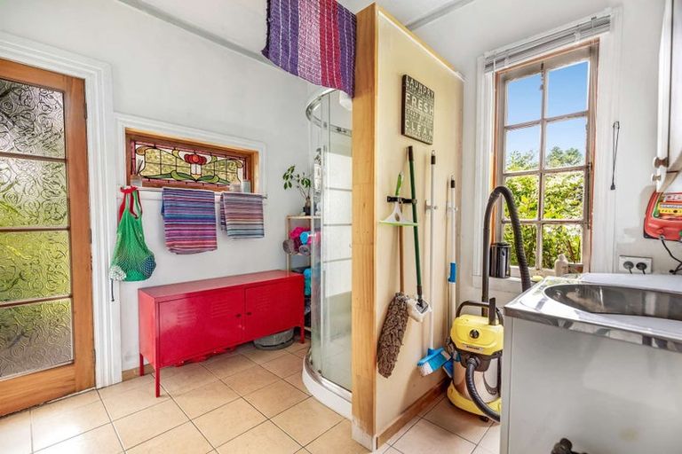 Photo of property in 16 Cole Street, Dannevirke, 4930