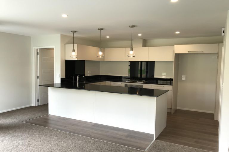 Photo of property in 92 Hillpark Drive, Pokeno, 2402