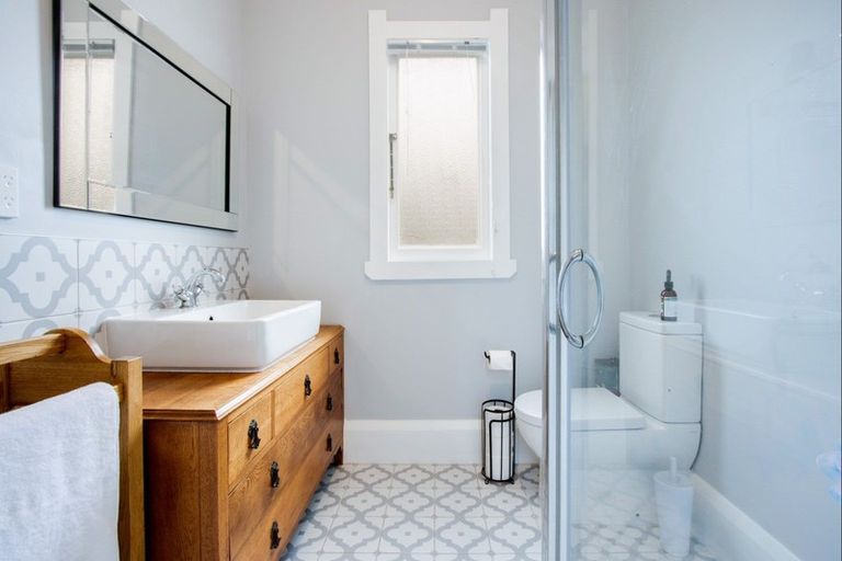 Photo of property in 10 Creagh Street, Te Awa, Napier, 4110