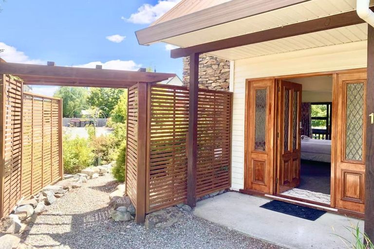 Photo of property in 1 Burnett Place, Lake Tekapo, 7999