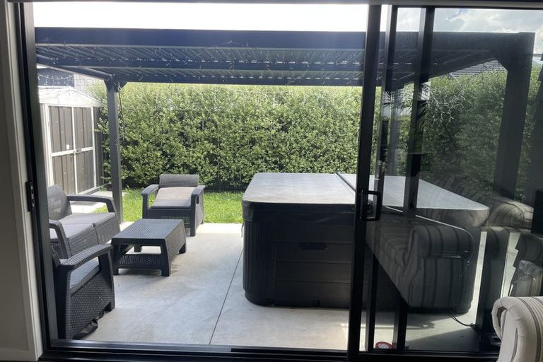 Photo of property in 15 Keys Street, Elderslea, Upper Hutt, 5018