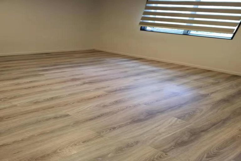 Photo of property in 208 Don Buck Road, Massey, Auckland, 0614