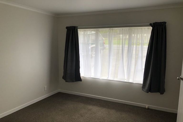Photo of property in 1 Snave Place, East Tamaki, Auckland, 2013