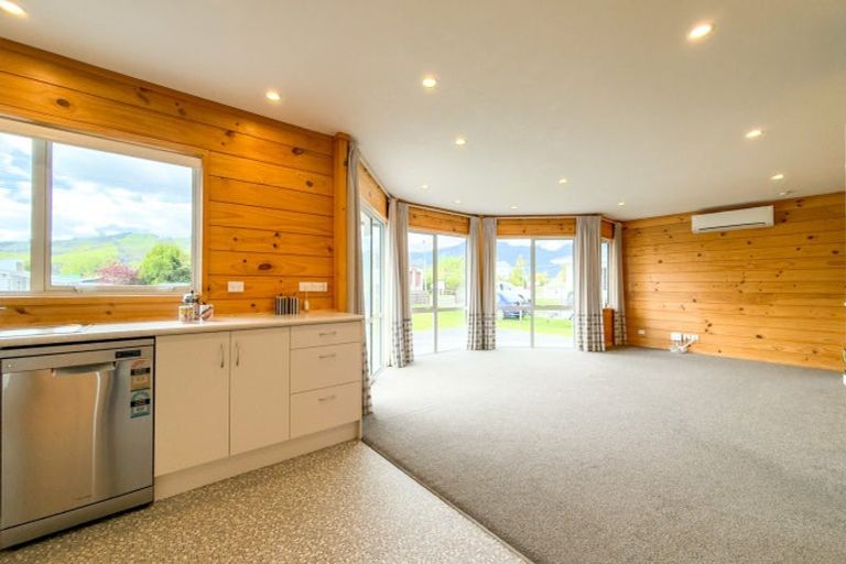 Photo of property in 17 Station Road, Puriri, Thames, 3578