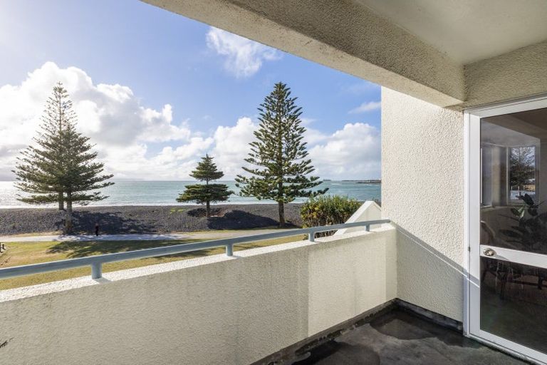 Photo of property in 7 Charles Street, Westshore, Napier, 4110