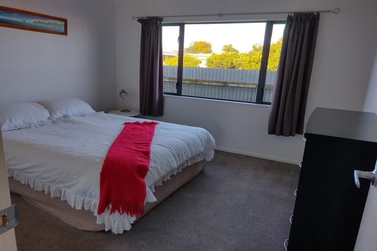 Photo of property in 16a Windsor Terrace, Taradale, Napier, 4112