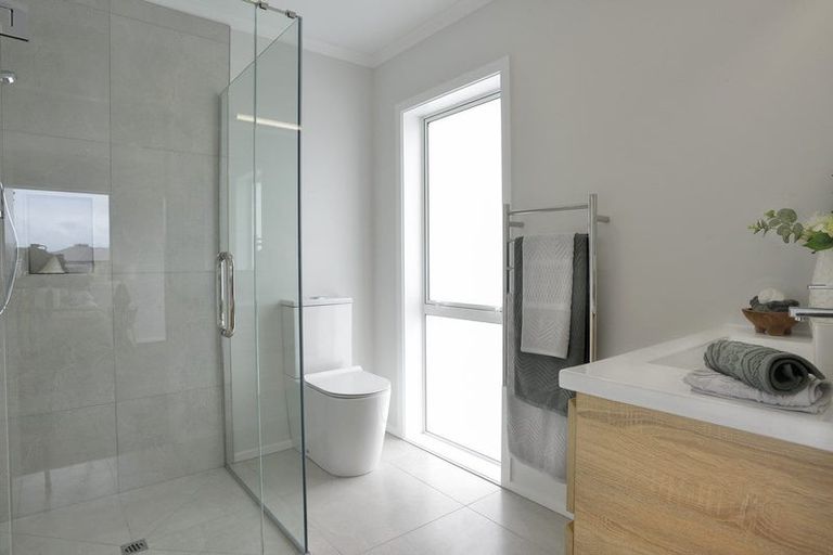 Photo of property in 21a Madison Street, Carterton, 5713