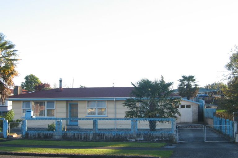 Photo of property in 50 Elizabeth Drive, Tokoroa, 3420