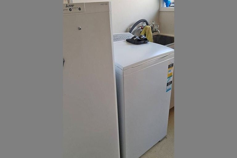 Photo of property in 1/54 Highland Park Drive, Highland Park, Auckland, 2010