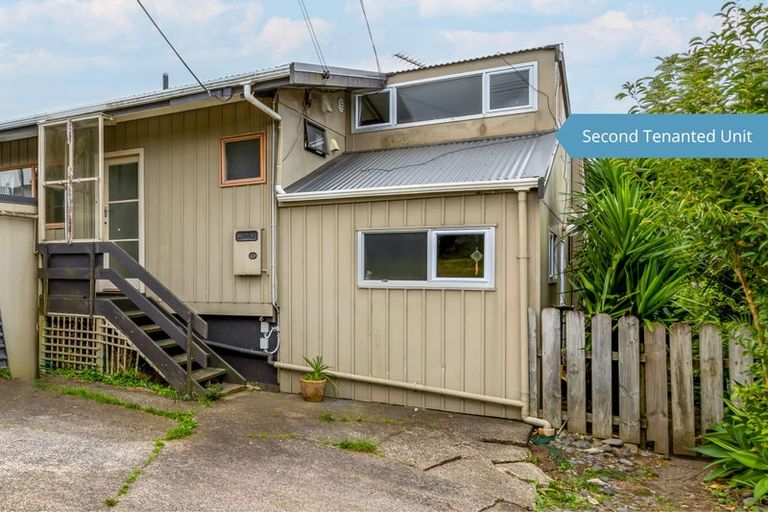 Photo of property in 53 Rua Road, Glen Eden, Auckland, 0602