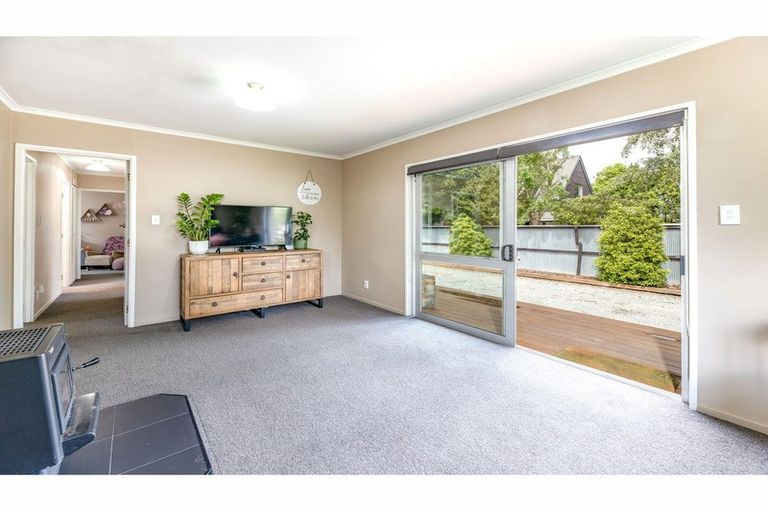 Photo of property in 2 Thorne Place, Rangiora, 7400