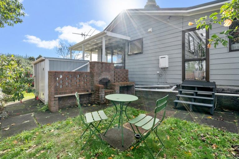 Photo of property in 1/37 View Road, Henderson, Auckland, 0612