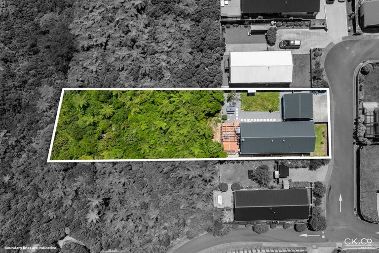 Photo of property in 22 Otonga Heights, Maungaraki, Lower Hutt, 5010