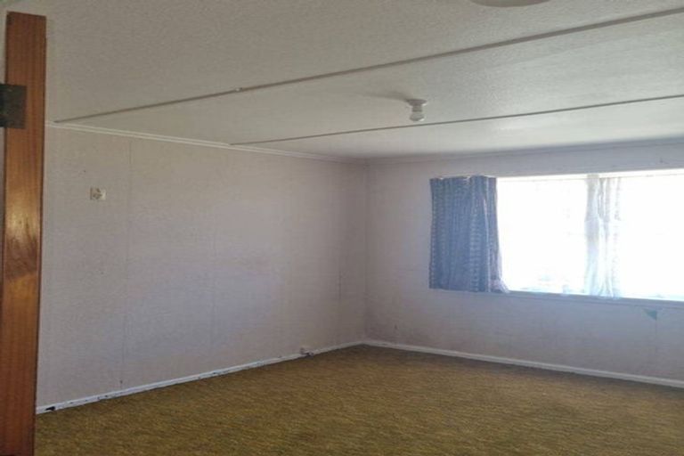 Photo of property in 38 Miro Street, Castlecliff, Whanganui, 4501