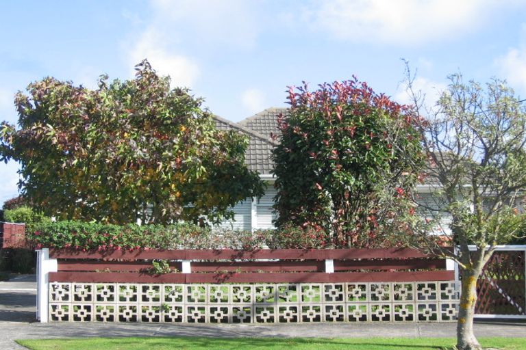 Photo of property in 6 Barraud Street, Avalon, Lower Hutt, 5011