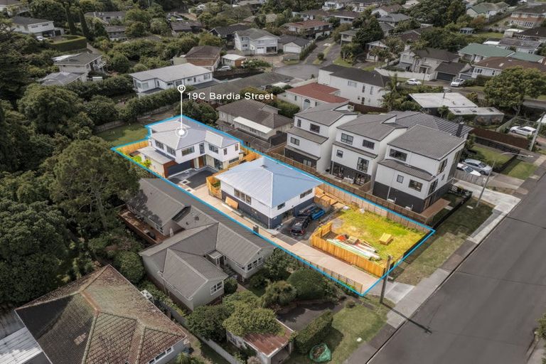 Photo of property in 19c Bardia Street, Belmont, Auckland, 0622