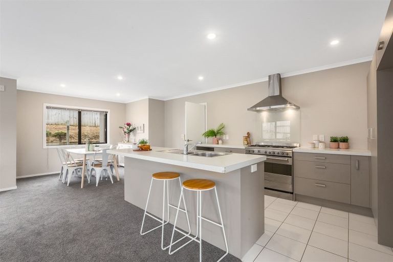 Photo of property in 3 Nelson Avenue, Aotea, Porirua, 5024