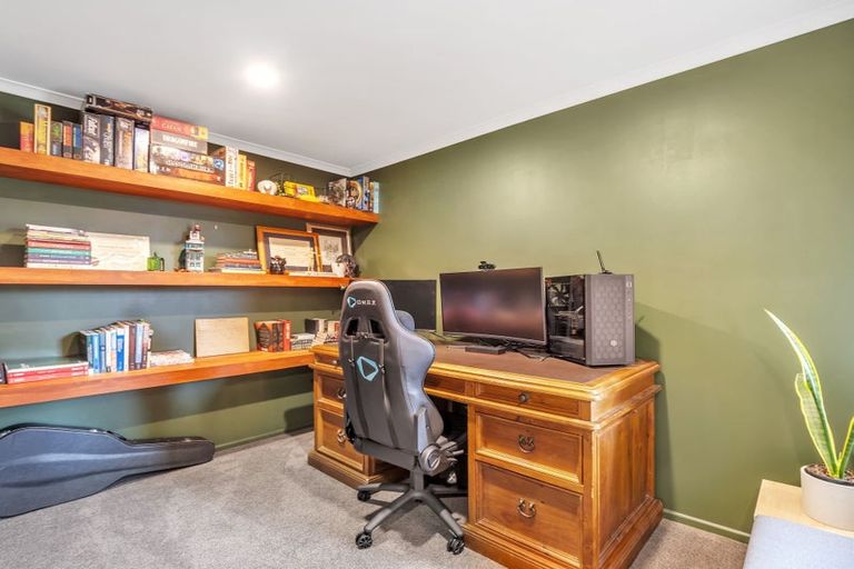 Photo of property in 36 Sovereign Gardens, Halswell, Christchurch, 8025