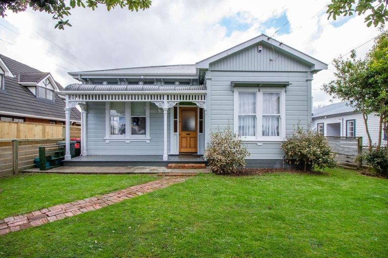 Photo of property in 17 Rossiter Avenue, Waterloo, Lower Hutt, 5011