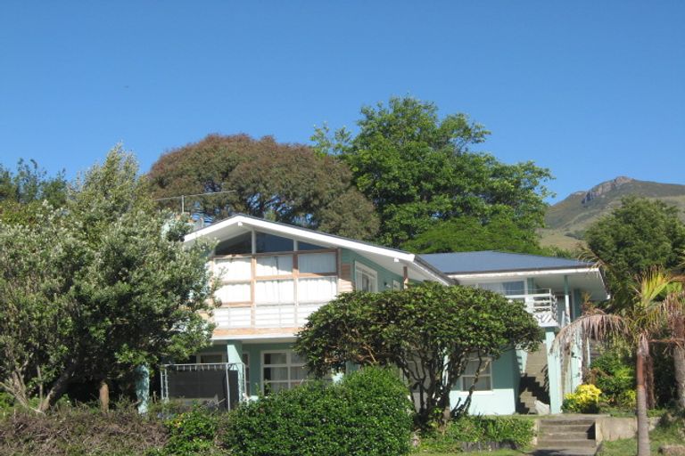 Photo of property in 1 Beach Road, Akaroa, 7520